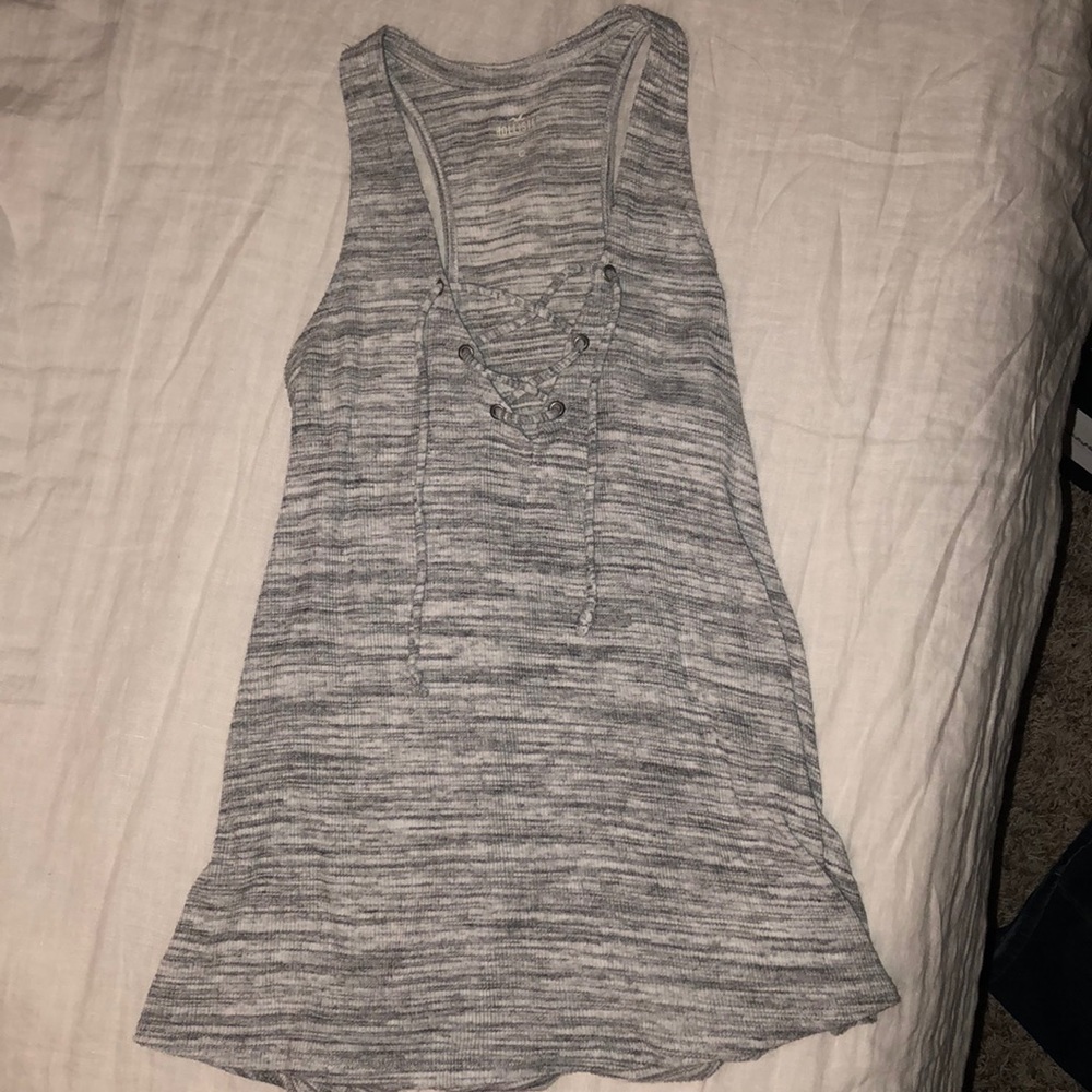 Hollister top
